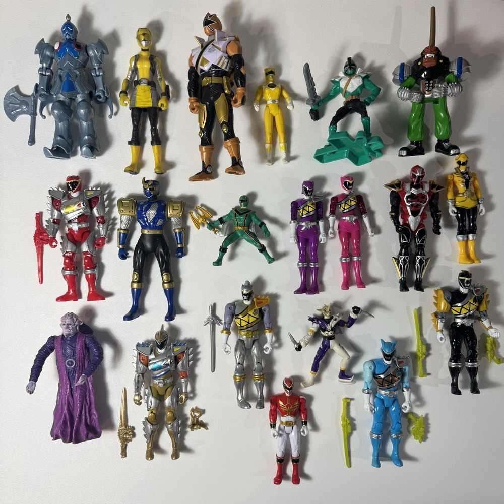 Vintage 90s Y2K Power‎ Rangers Action Figures Lot w/ Accessories 20+ Pcs